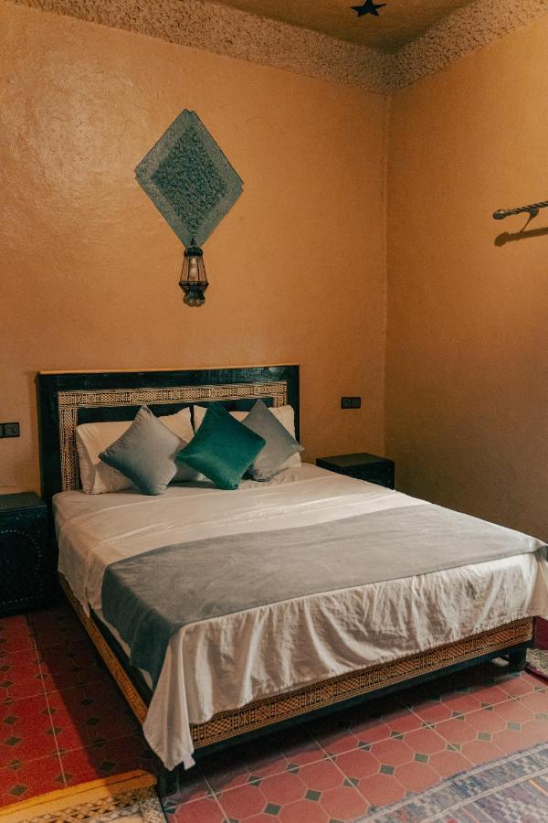 Auberge Les Roches メルズーガ エクステリア 写真