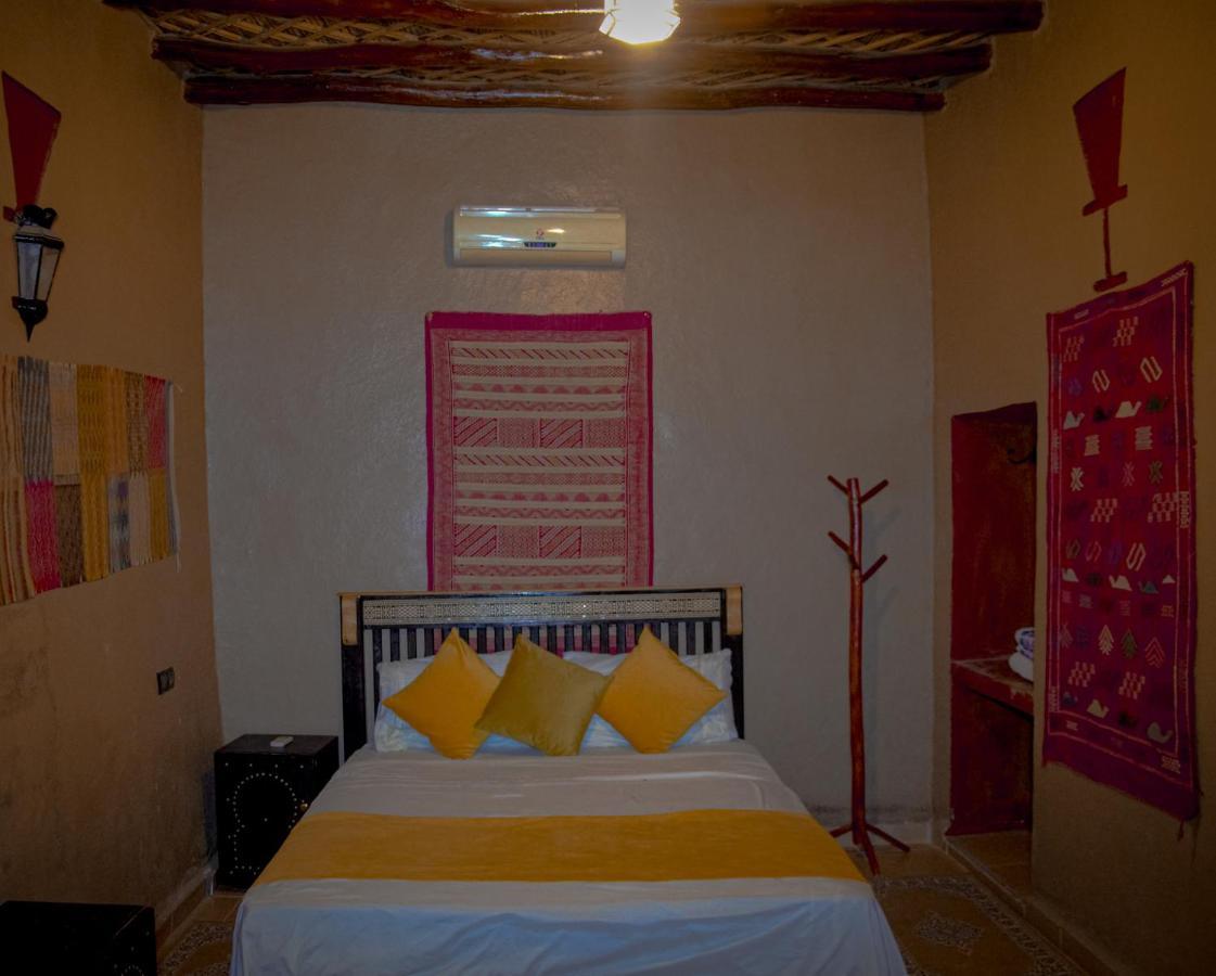 Auberge Les Roches メルズーガ エクステリア 写真